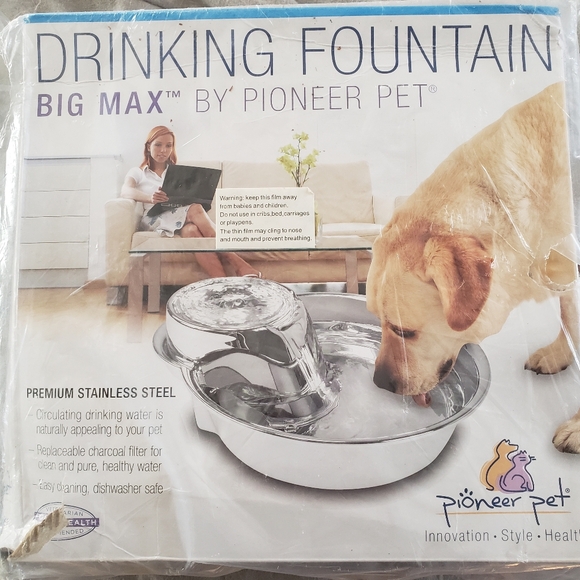 DOG WATER FOUNTAIN